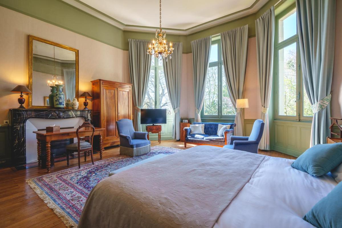Un ou plusieurs lits dans un hébergement de l'établissement Château La Comtesse de Loire & Spa