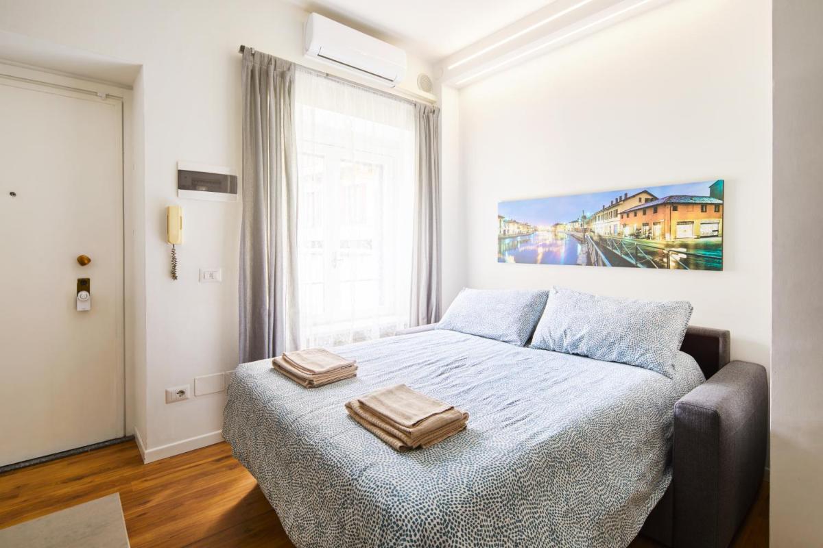 House Navigli apartment in the heart of the Naviglio Grande Milano - Housity