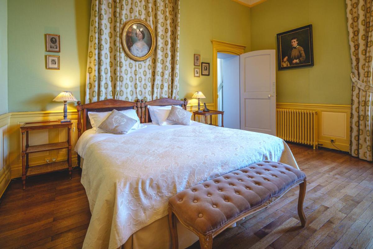 Un ou plusieurs lits dans un hébergement de l'établissement Château La Comtesse de Loire & Spa