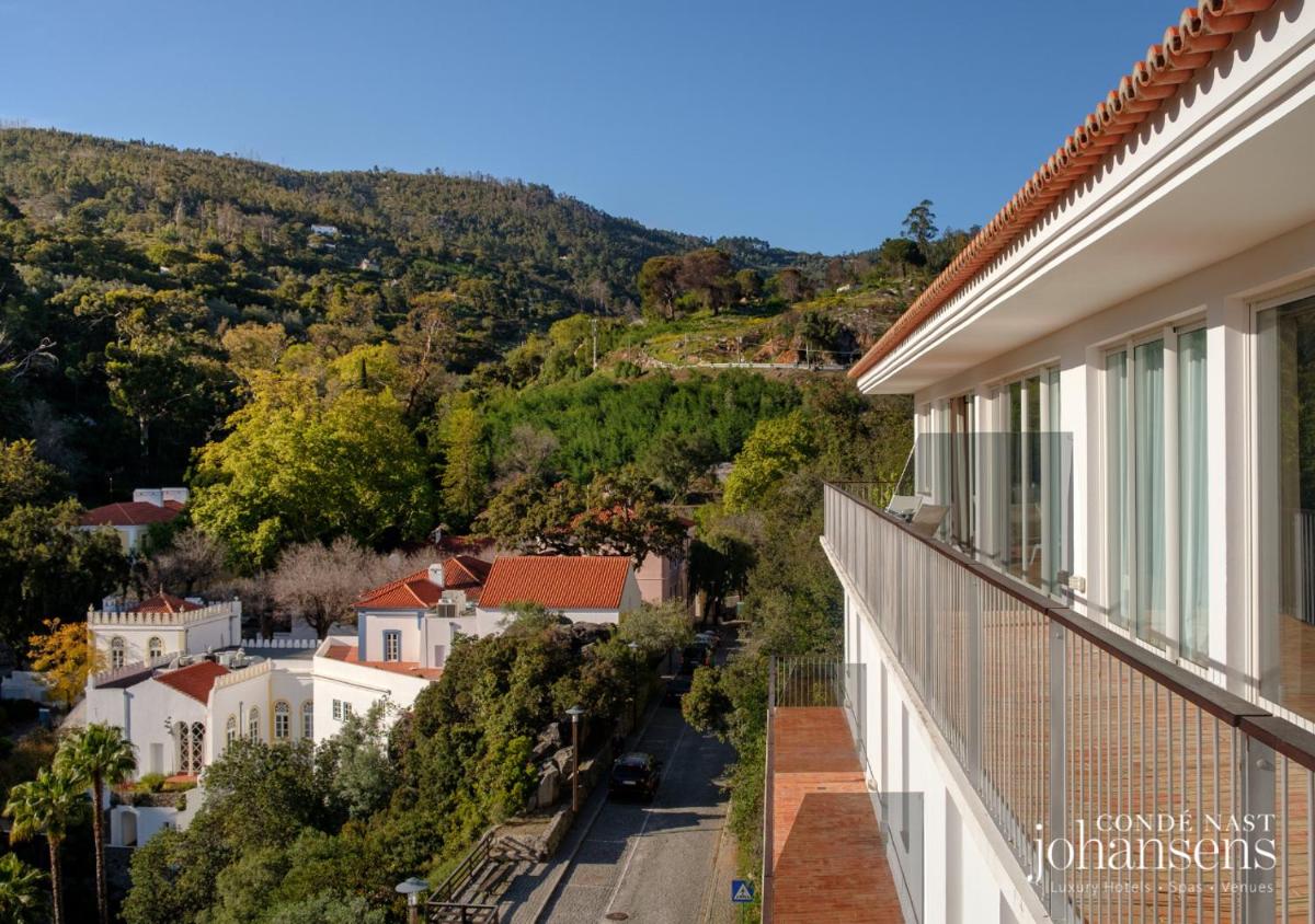 Uma vista geral da montanha ou uma vista da montanha a partir do hotel