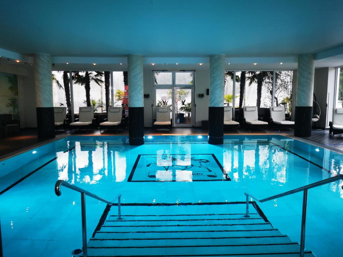 The Lakeside - Burghotel zu Strausberg - Housity