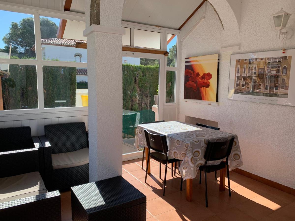 Casa con piscina para 5 personas - Housity