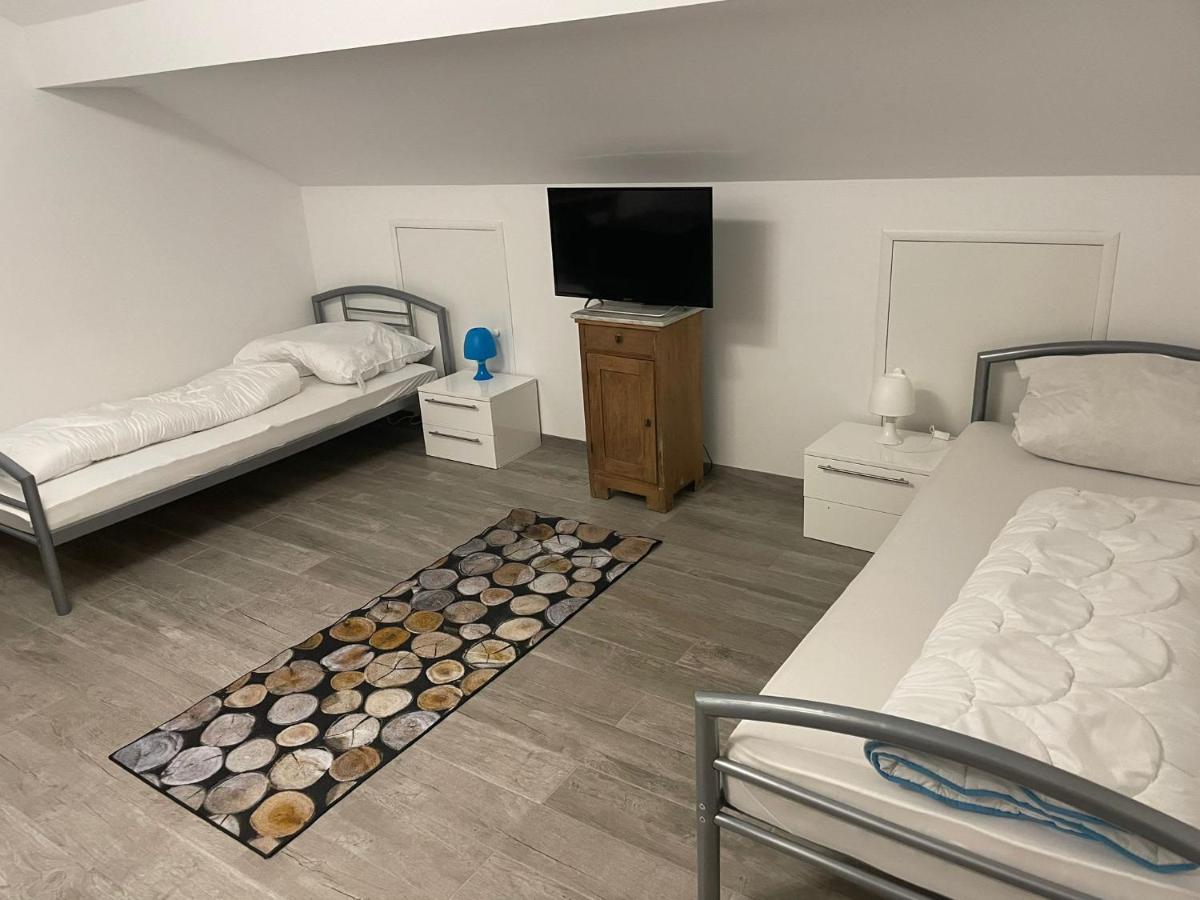 Monteursunterkunft - fitters' accommodation with shared kitchen - Housity