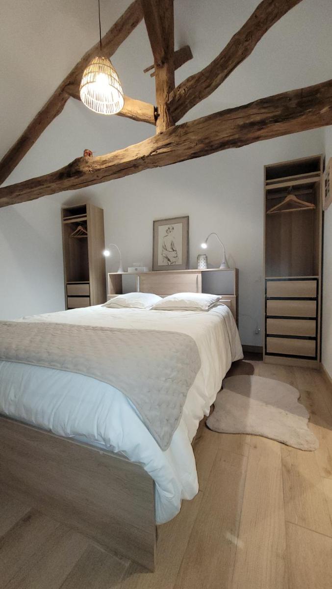 Letape Des Vigealieres Gite 3 Chambres - Housity