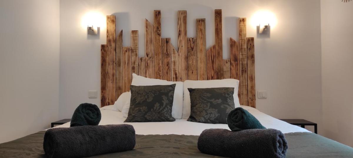 Gîte - Les Pivoines - Les Jardins de Kerellec - 20min de la mer 4 à 6 personnes terrasse jacuzzi - Housity