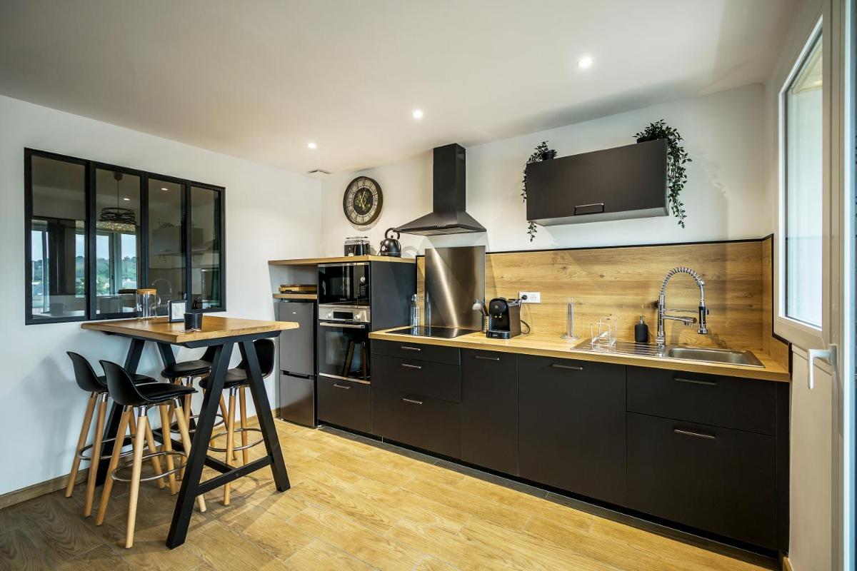 Escapade en Bord de mer avec Sauna et Spa Privés - Housity