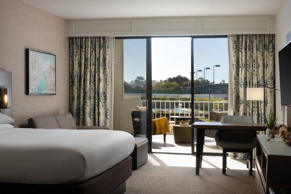 Coronado Island Marriott Resort & Spa - Housity