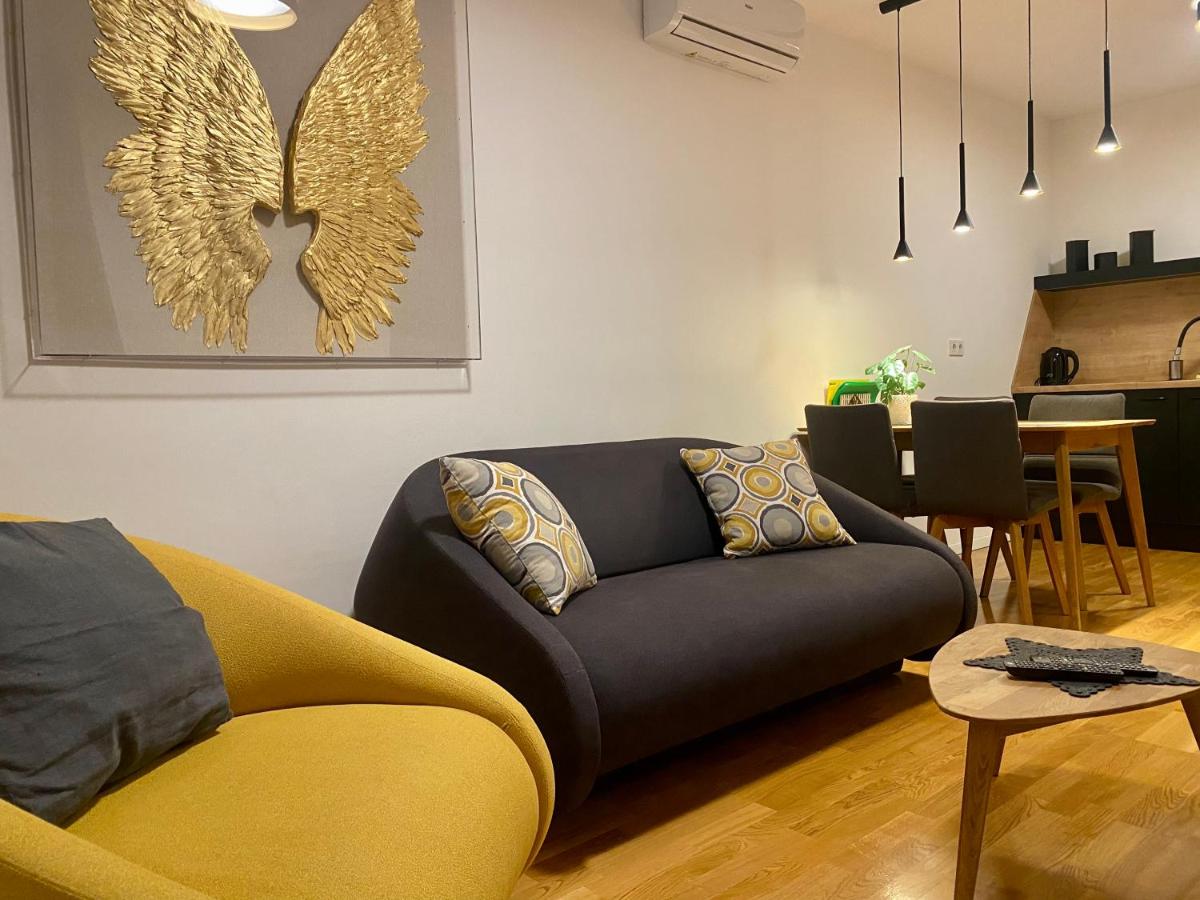 Studio Apartman KRILA WINGS- parking in garage - Housity