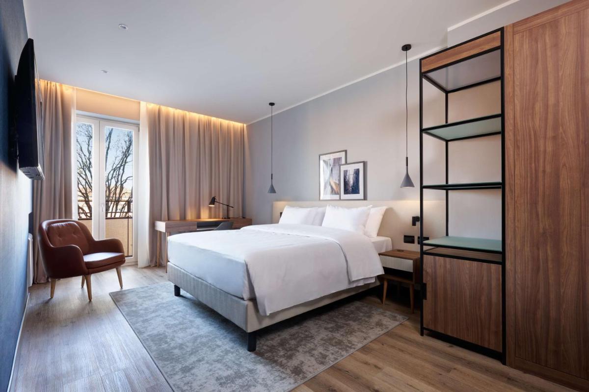 Radisson Hotel Ferrara - Housity