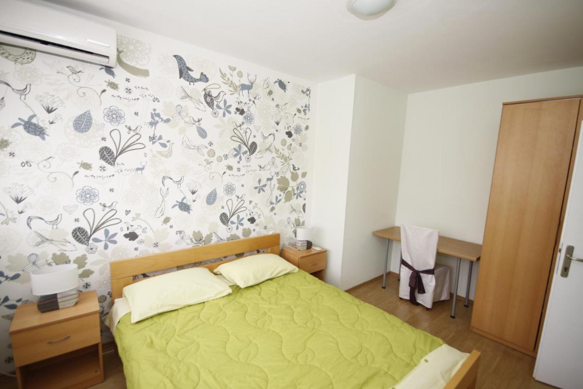 City Center Accommodation - Housity