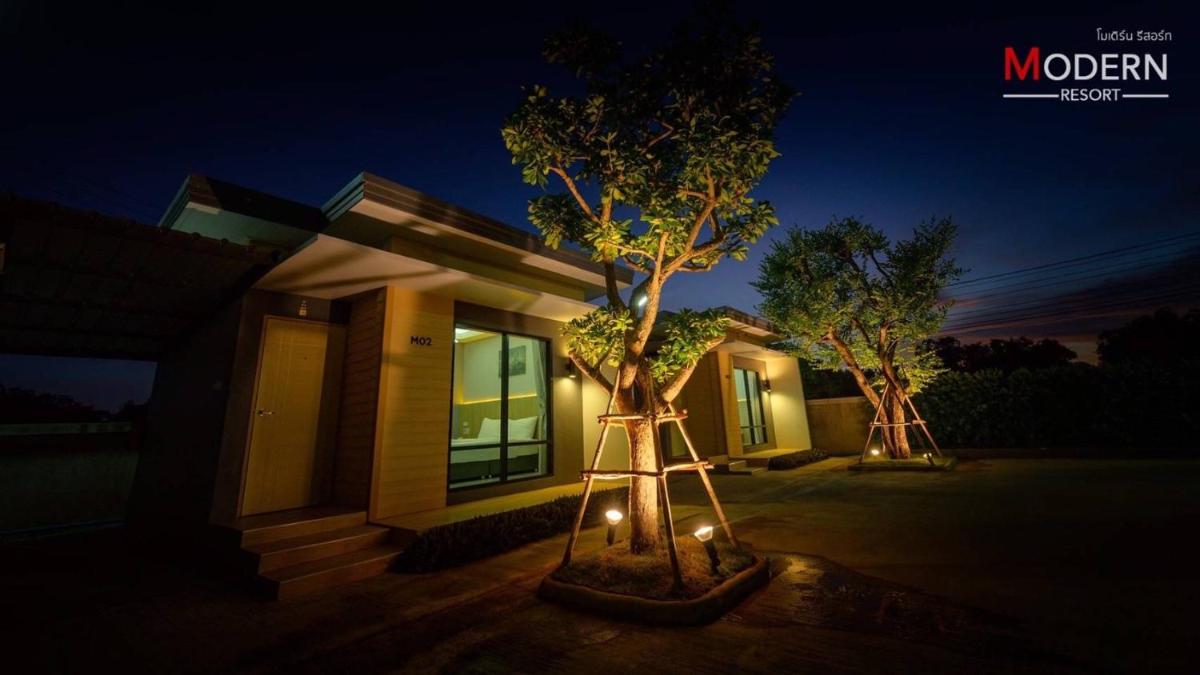 Modern Resort - Housity