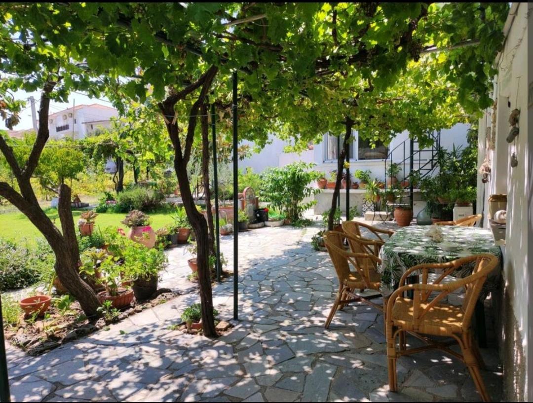 Nicola's House - Housity