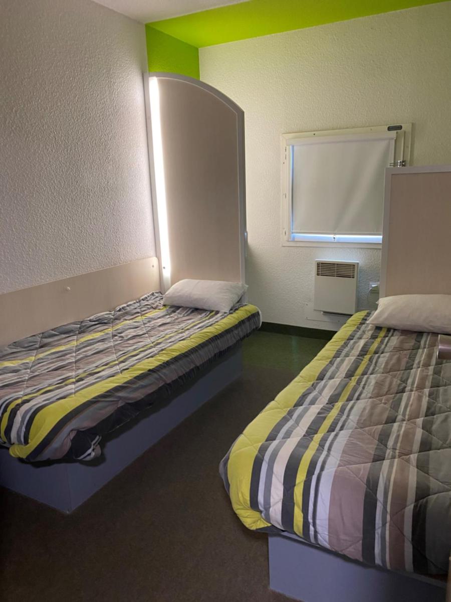 HOTEL F1 SAINT-LO - Housity