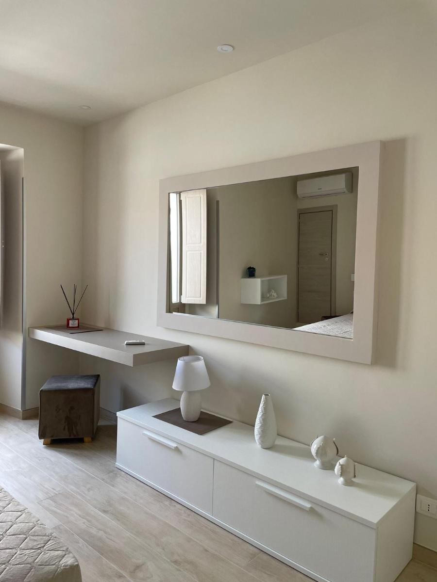 Martiroom - Housity