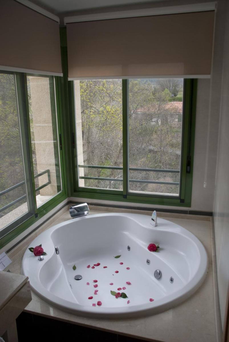 Imagen de la galería de Salugral Termal Resort, en Hervás