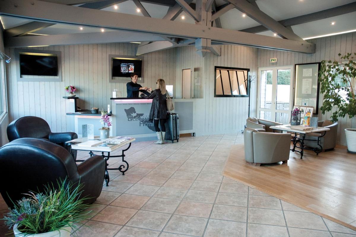 Photo de la galerie de l'établissement Elégance Suites Hôtel, au Bois-Plage-en-Ré