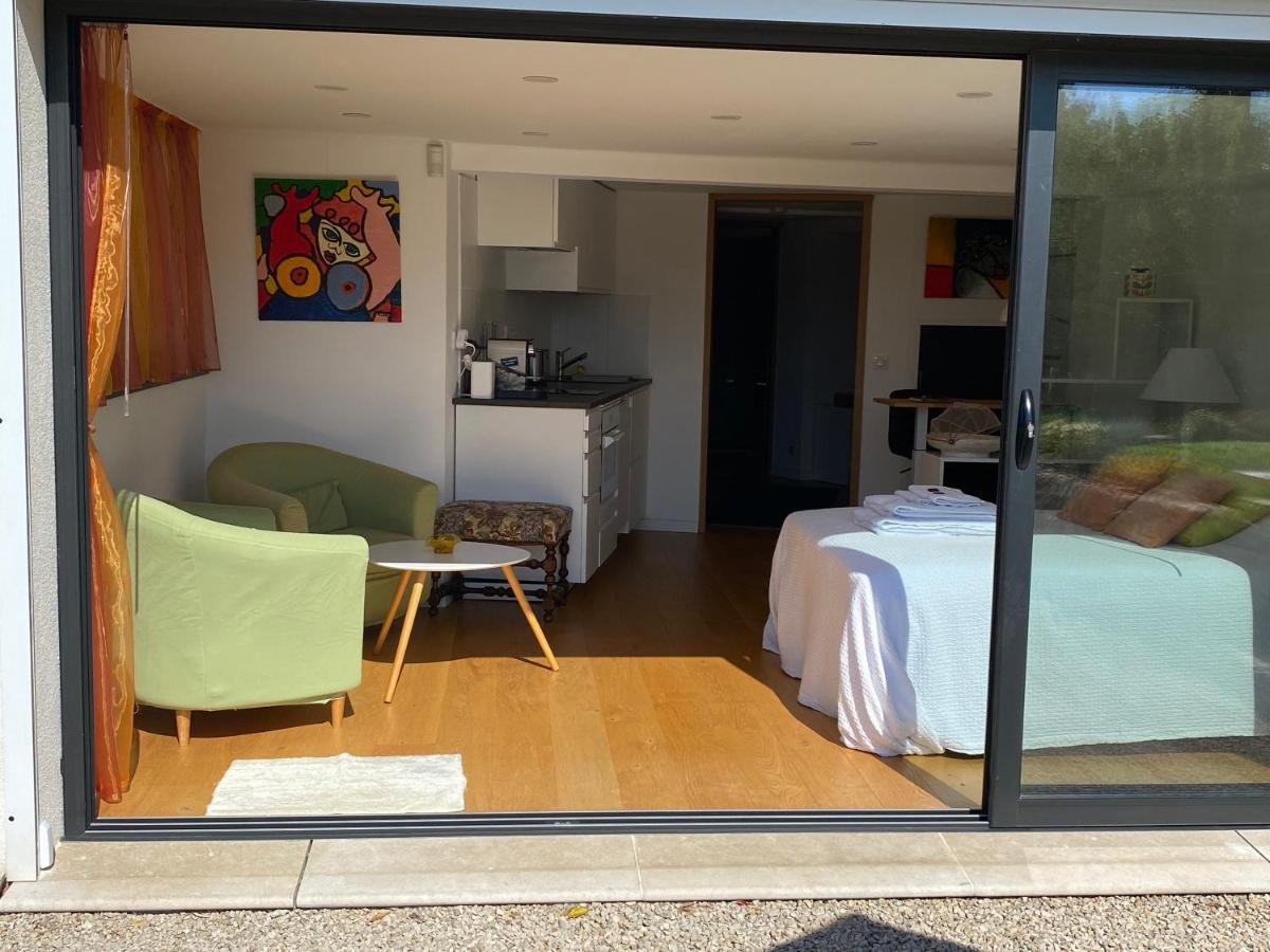 studio 36m2, dans un beau domaine privée au calme. - Housity