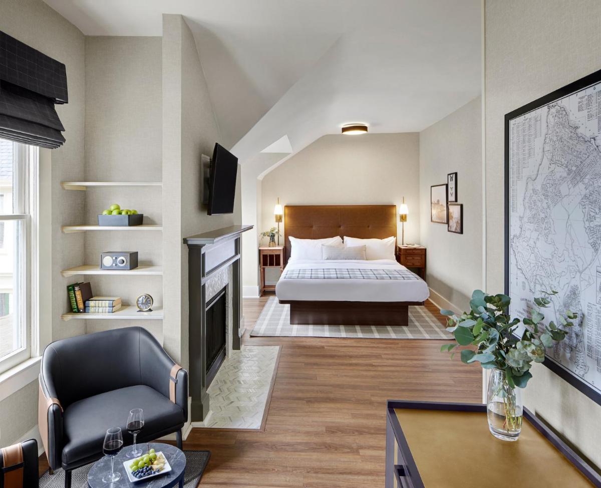 Gosby House Inn, A Four Sisters Inn - Housity