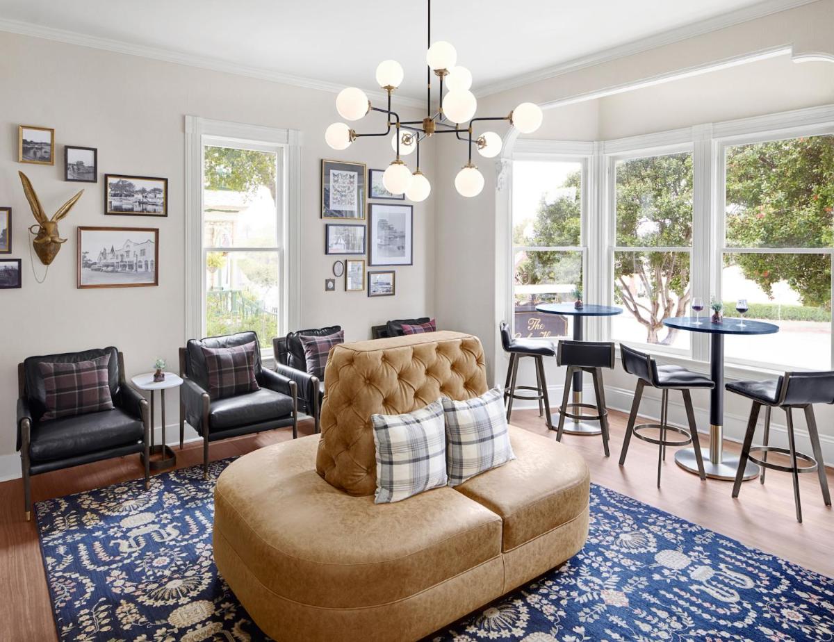Gosby House Inn, A Four Sisters Inn - Housity