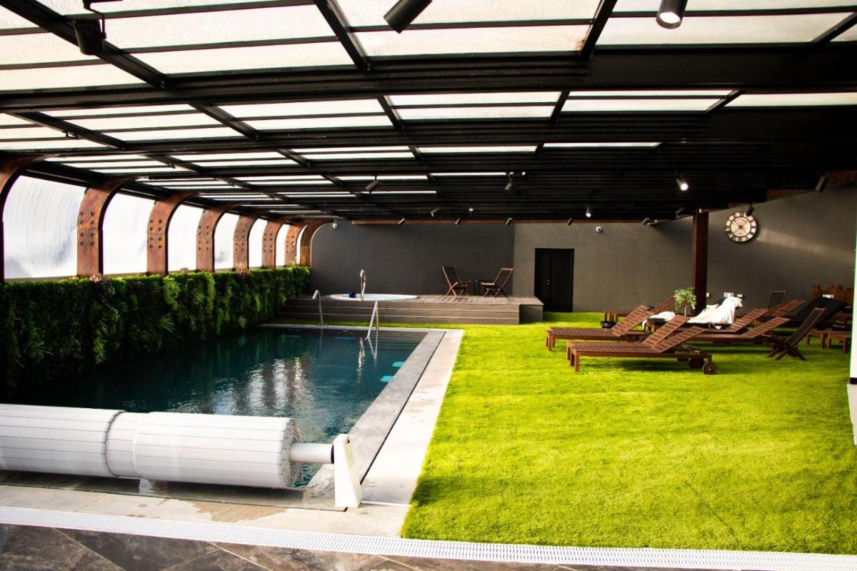 A piscina em ou perto de Well Hotel & Spa