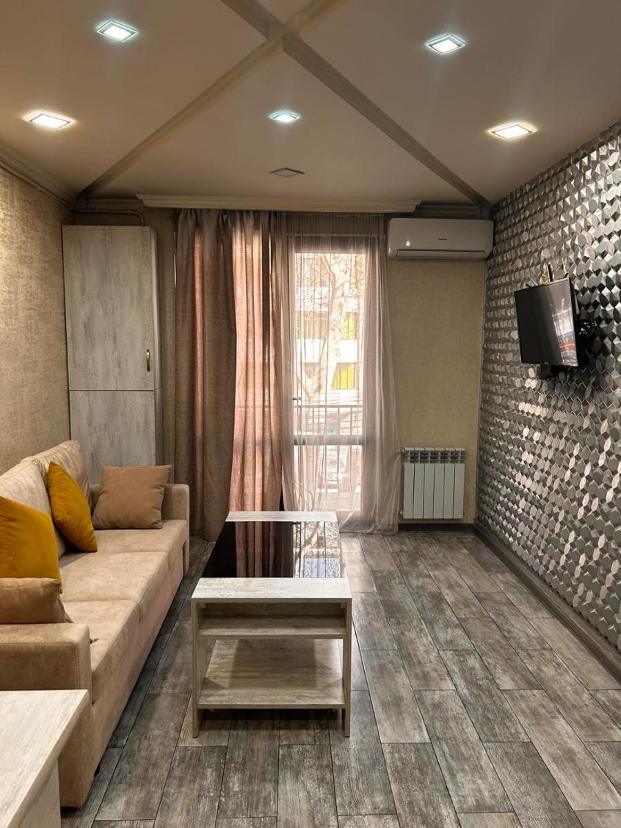 Art Apart 1 - Housity