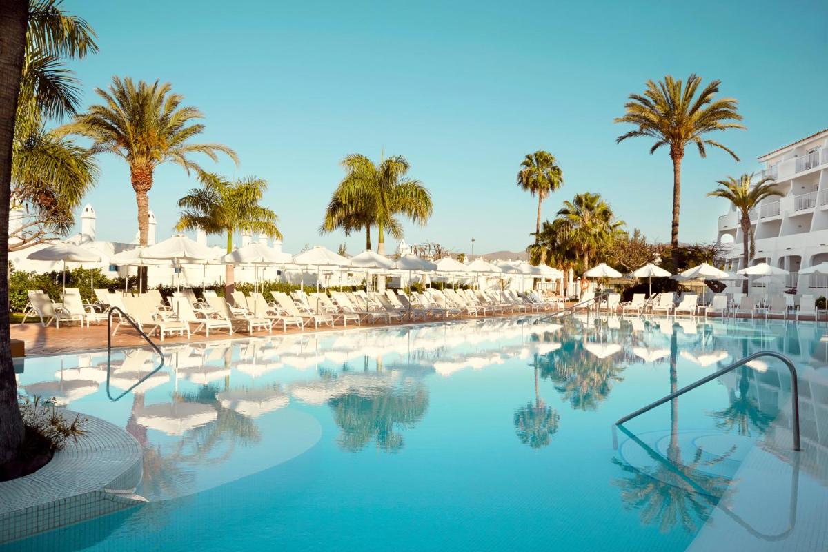 Piscina en o cerca de Sunprime Atlantic View Suite & Spa