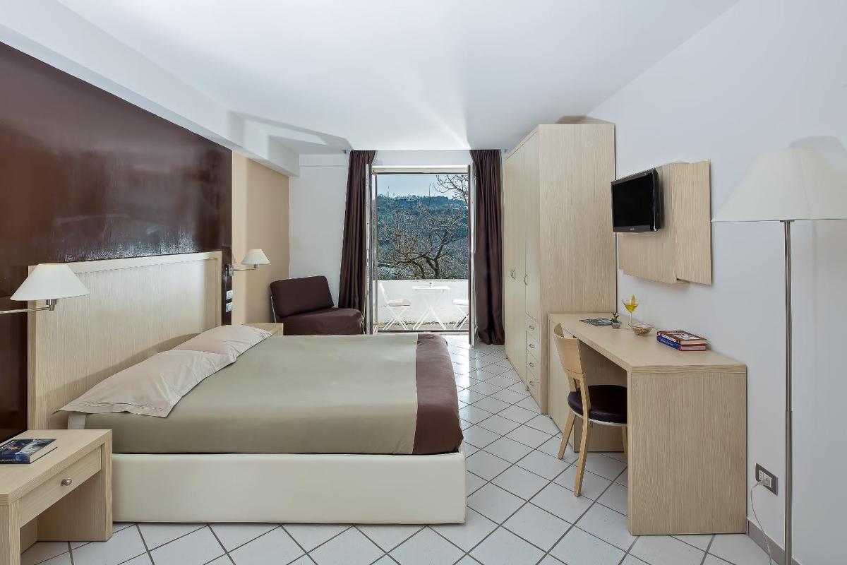 De Maria House - Housity