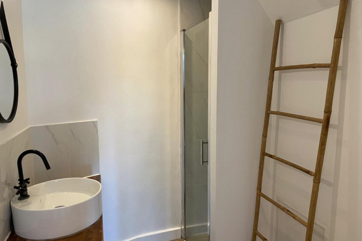 Nice 21m for 2 in the heart of Marseille - Housity