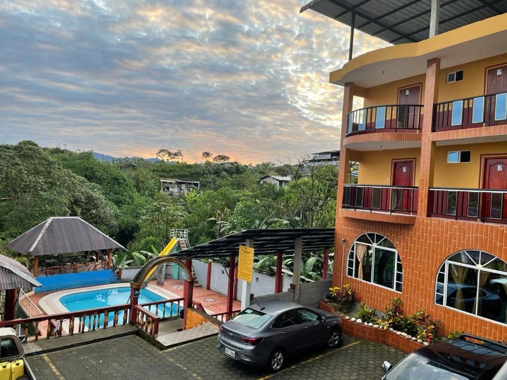Hotel Los Bancos - Housity