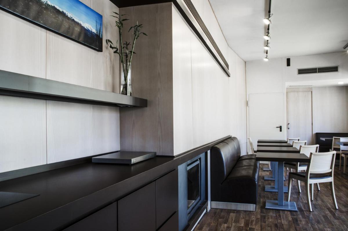 La Trobada Hotel Sport - Housity