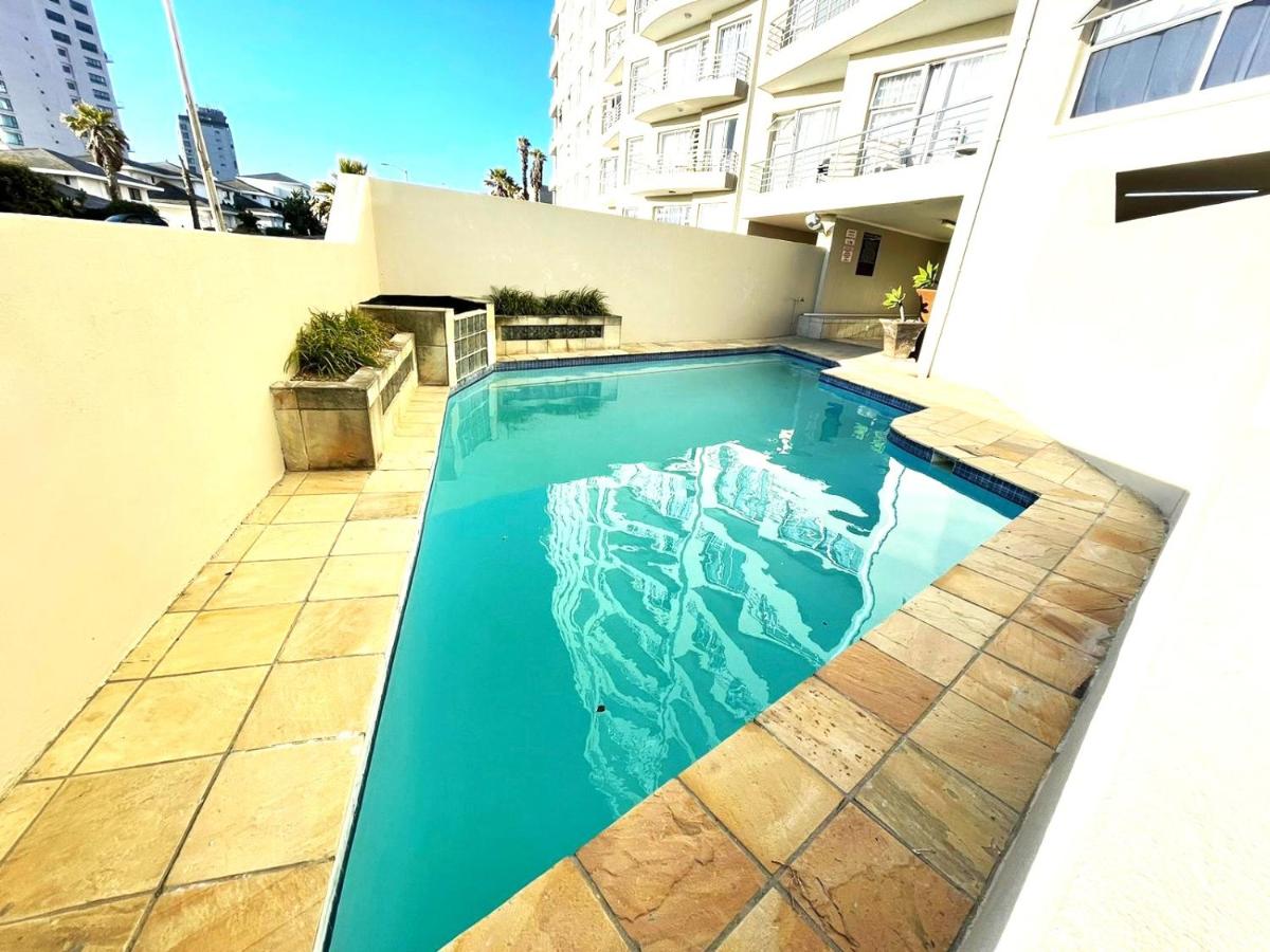 Suitetrails - Beach penthouse-style living,self checkin,king beds