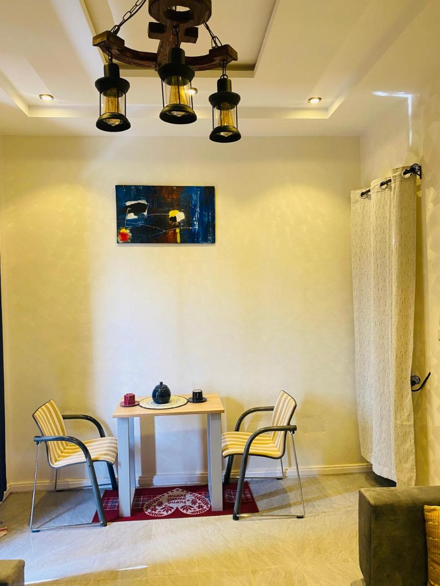 Emefa Room - Hizvo
