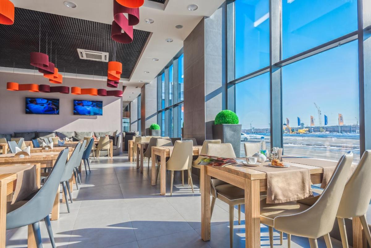 Suitetrails - SKYEXPO Hotel