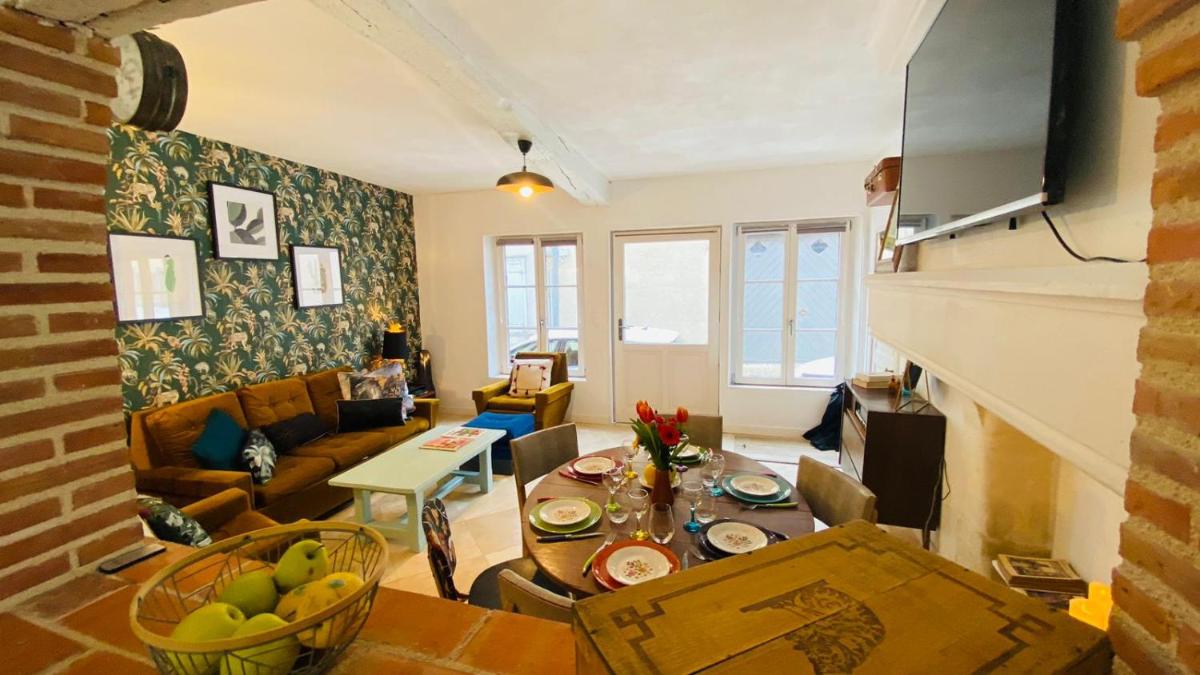 Chez Brigitte - Housity