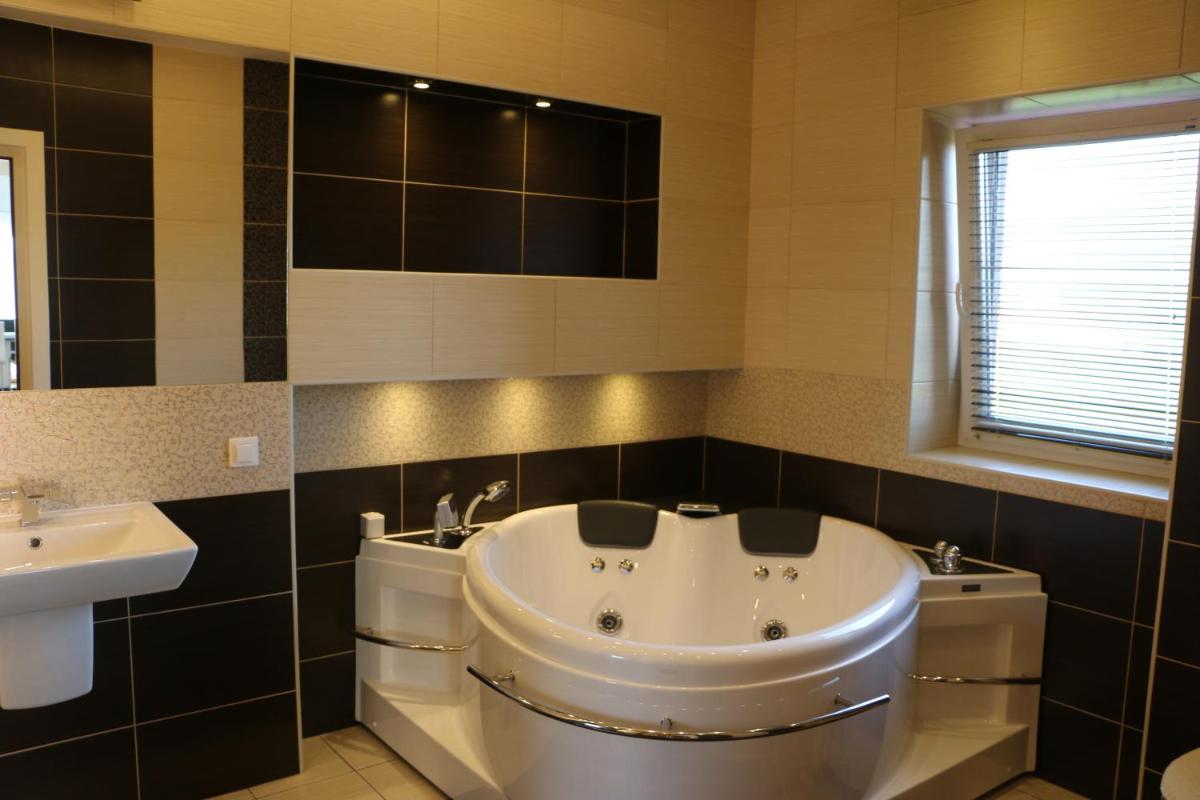 Sanderson Apartments - Housity