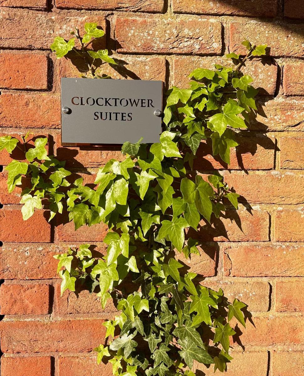 Clocktower Suite - Housity