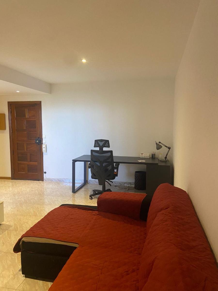 Apartamento com muita luz solar, manhã fresca aqui - Housity