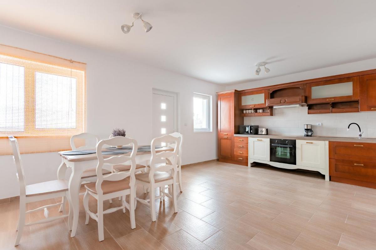 Casa Mavis - Housity