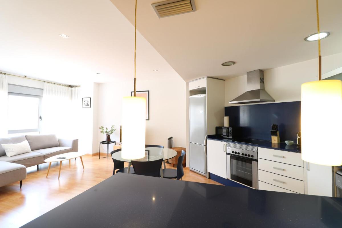 Espectacular vivienda con piscina climatizada - Housity