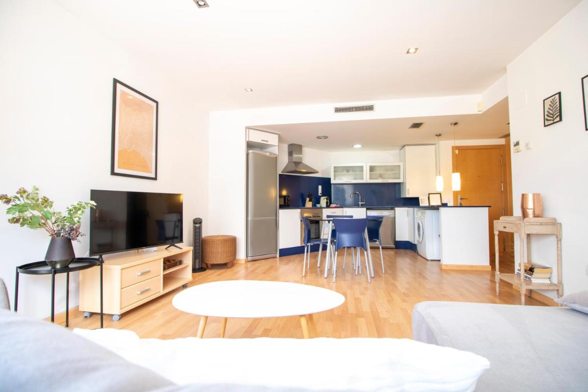 Espectacular vivienda con piscina climatizada - Housity