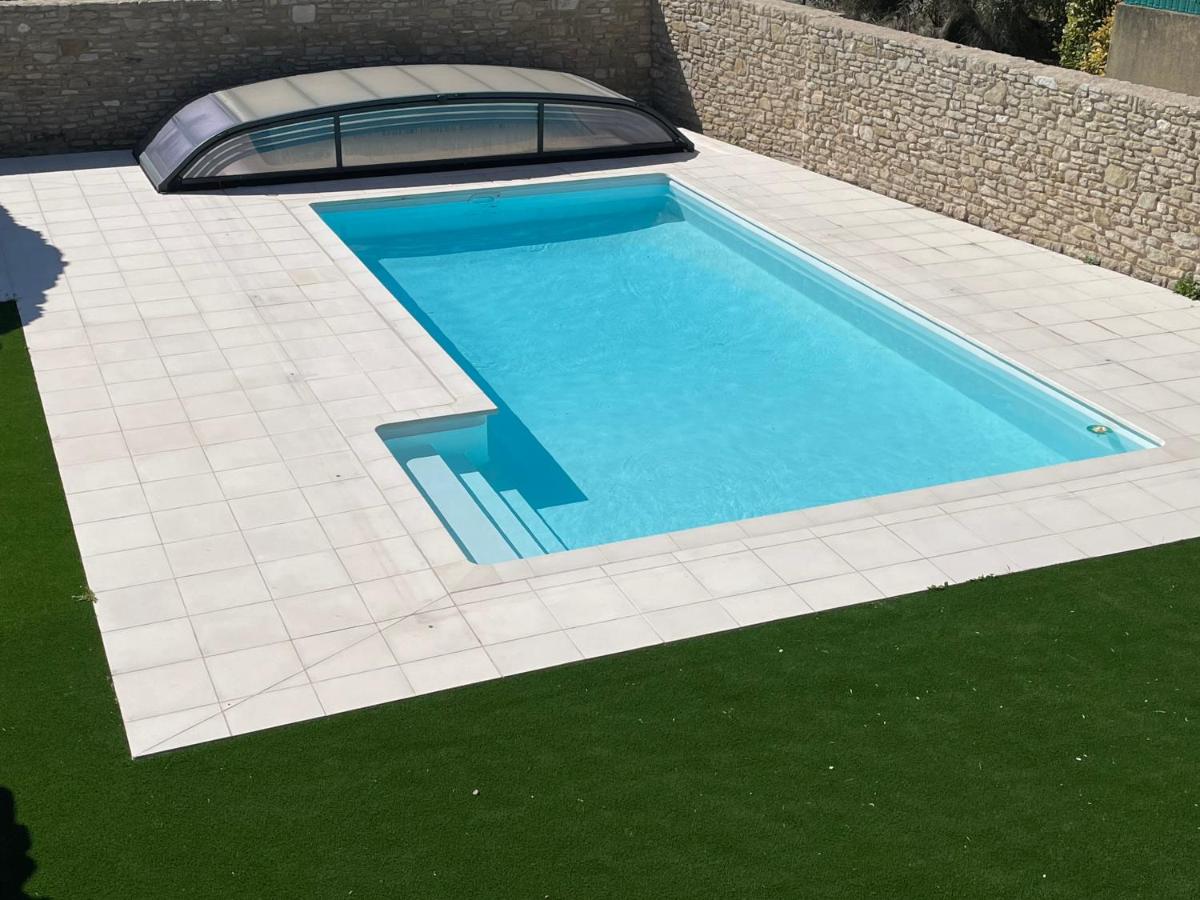 Clos du Cardinal avec piscine - Housity