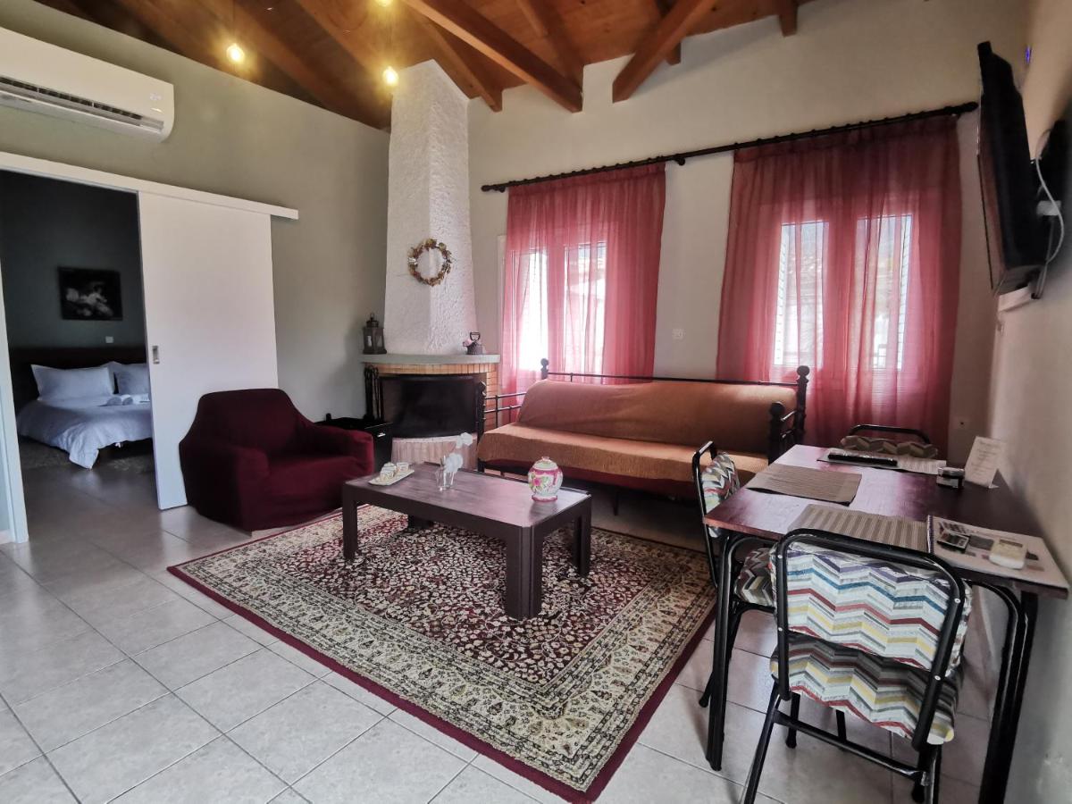 Thalia's Stone house - Housity