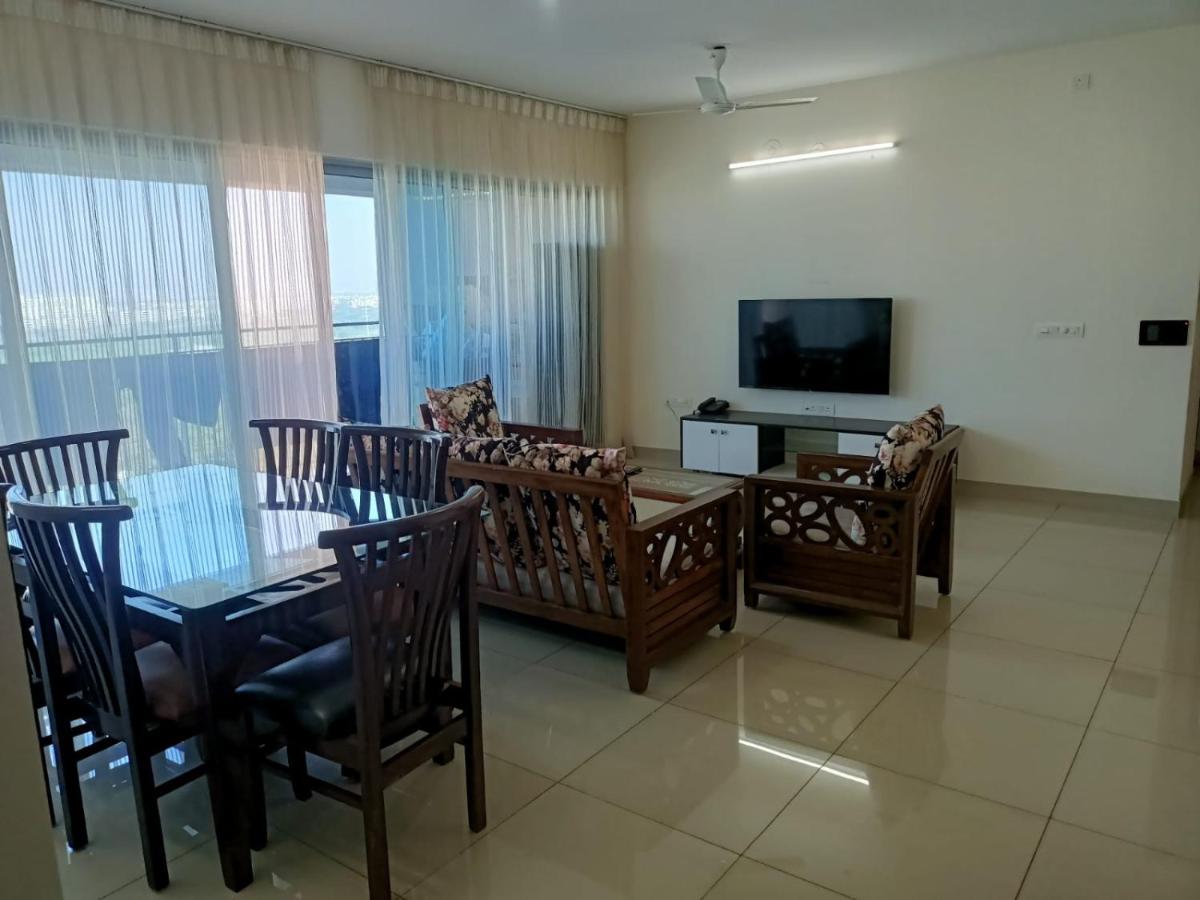 Royal Nest - Magarpatta City - Hizvo