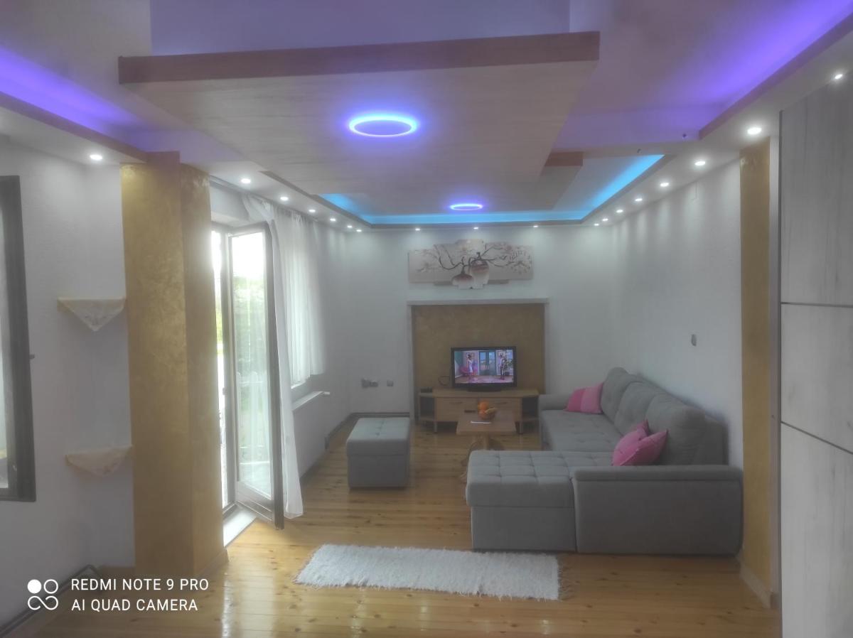 Home of nature - kuća prirode - Housity