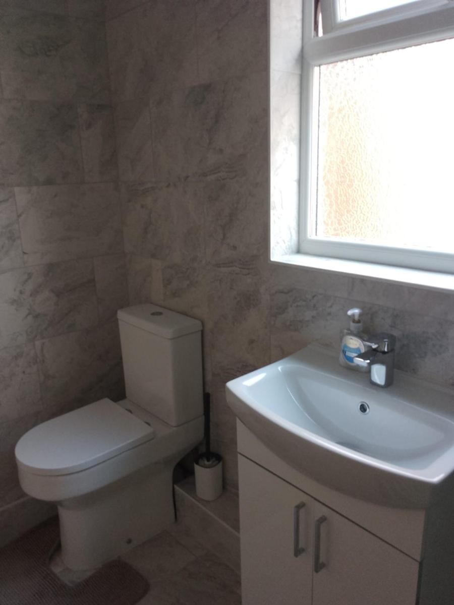 Comfy 3 bed house near Windsor Castle and Legoland - Hizvo