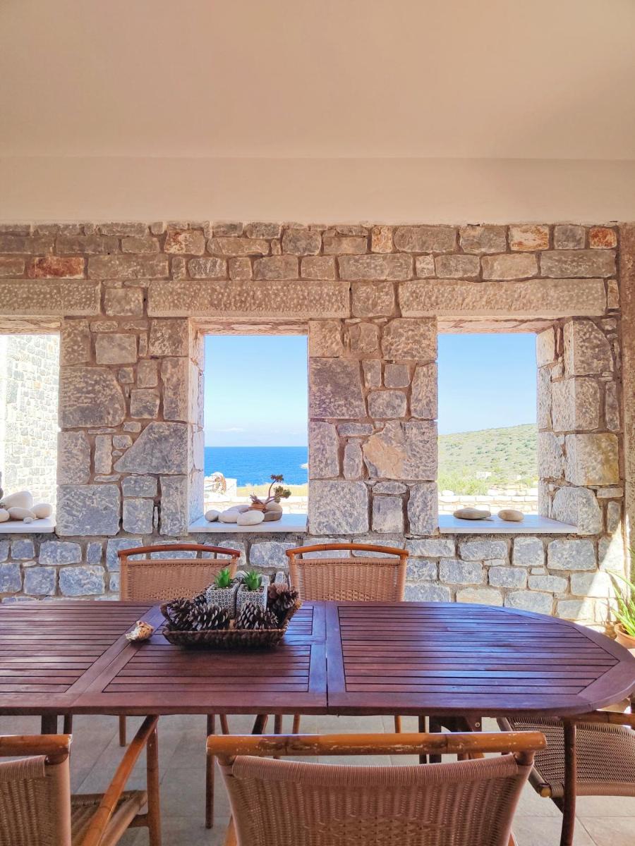 Athevillas Chrysoula - Housity