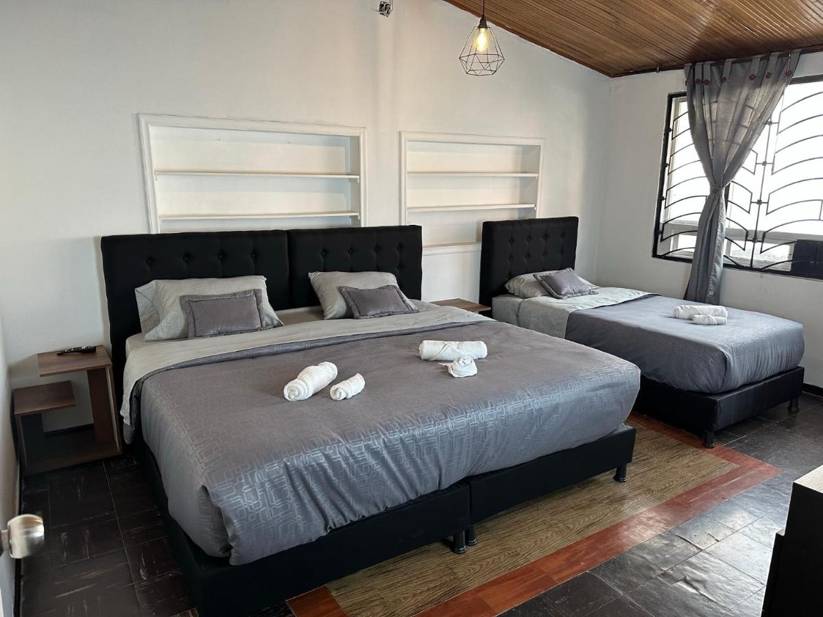 H&L BOUTIQUE - Housity