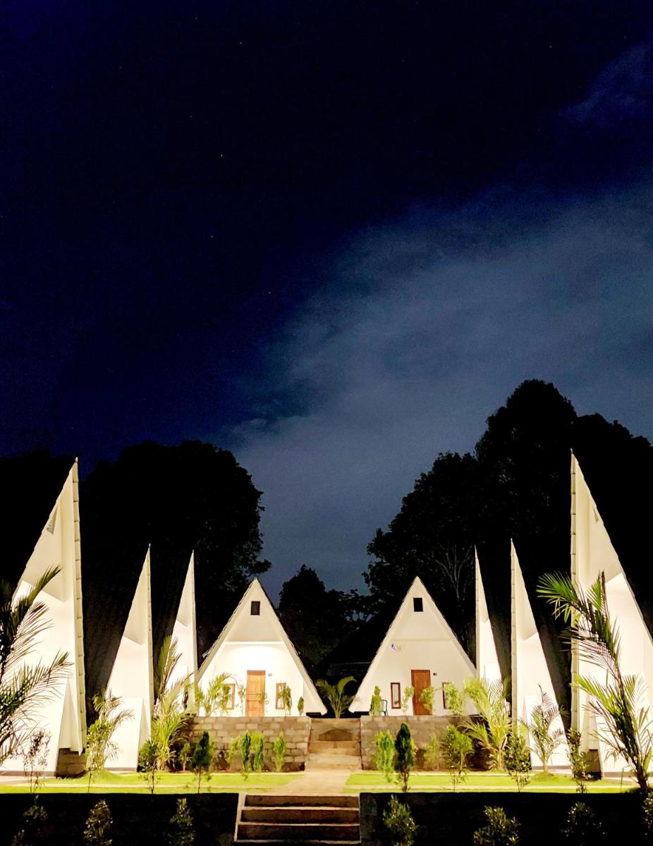Tumpak sewu cottages - Housity