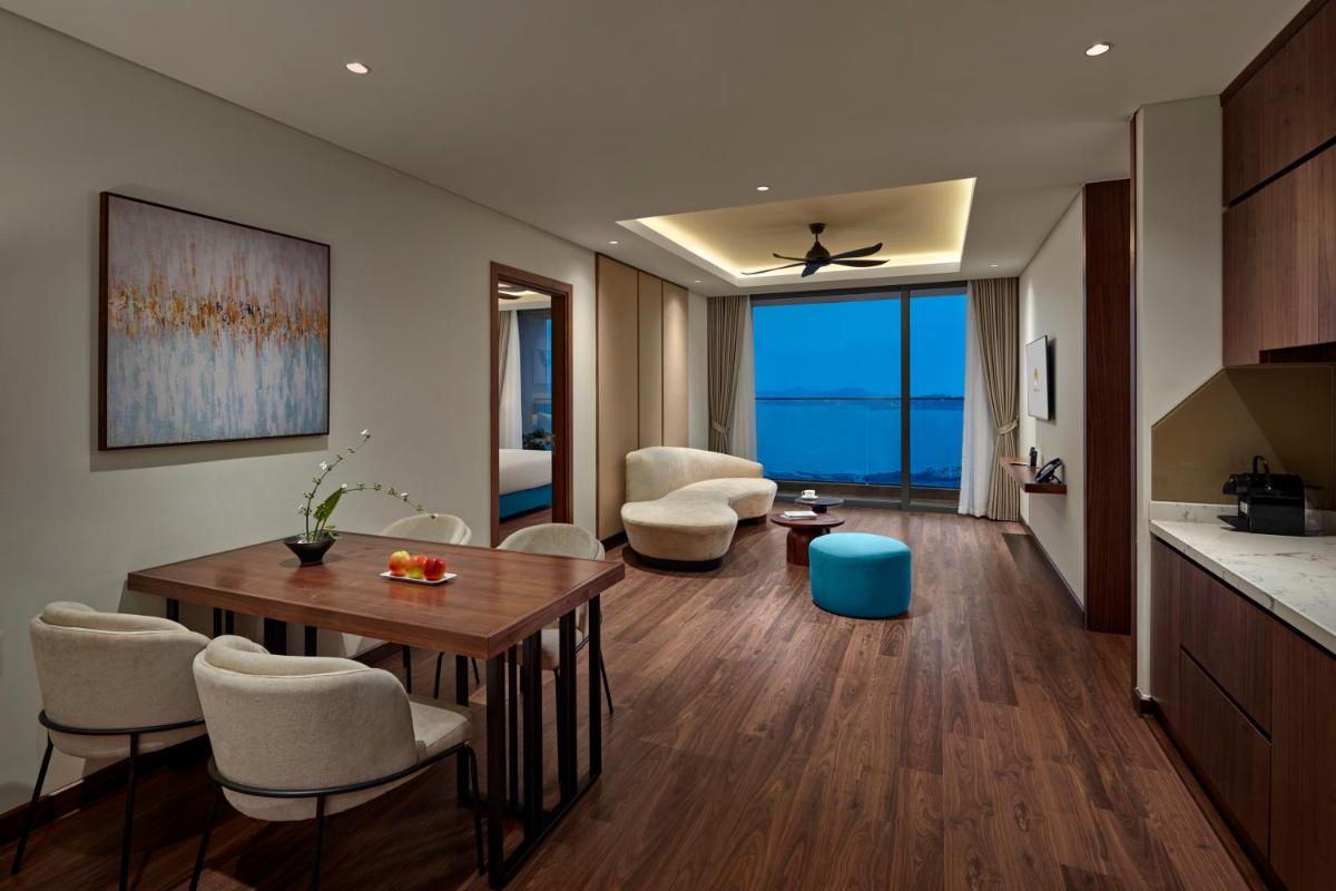 The Watson Premium HaLong Hotel - Housity