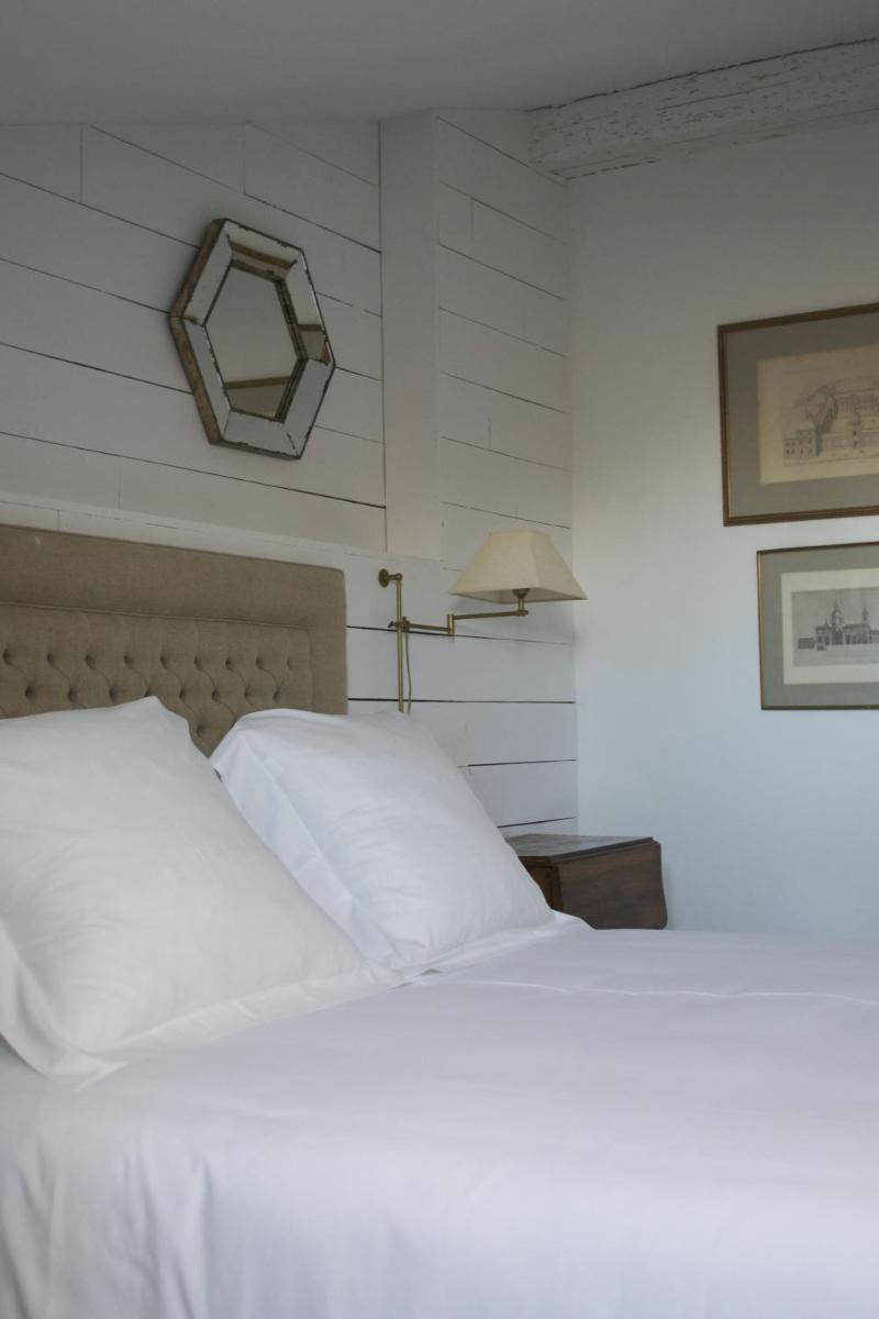 Cama o camas de una habitación en Hotel Spa Salinas de Imón